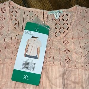 🆕 Ella Moss size XL top